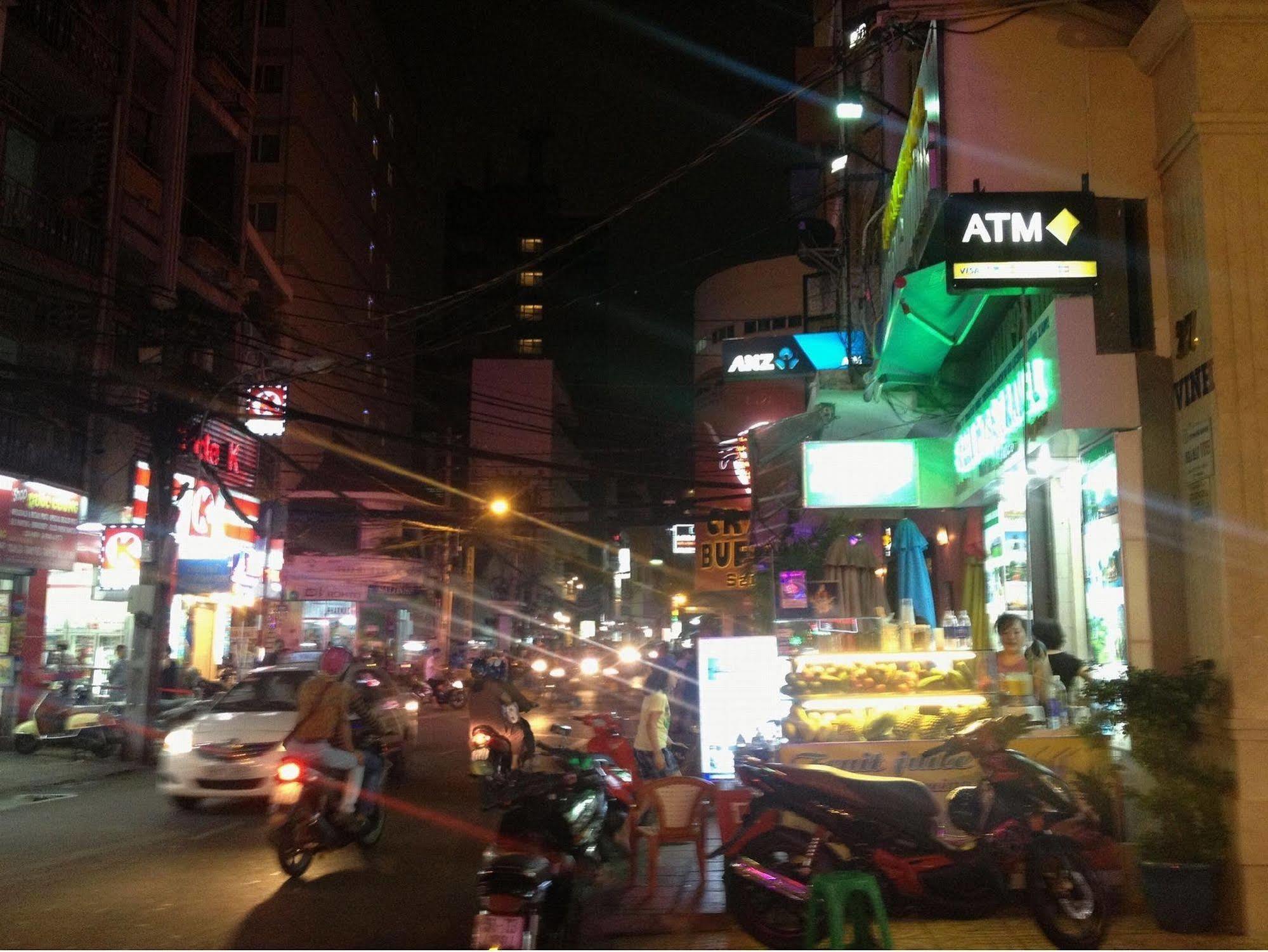Valentine Hotel Saigon - Bui Vien Street Ho Şi Min Exterior foto